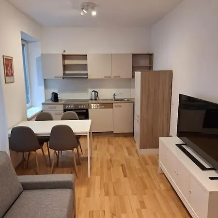 Apartment With Terrace And Parking Space *